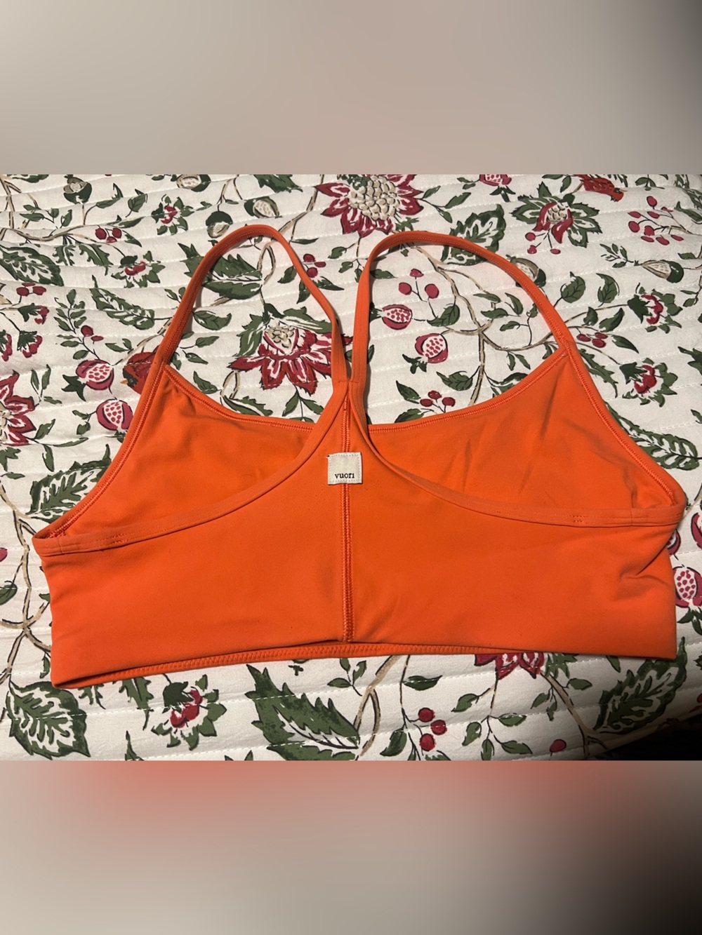Vuori sports bra